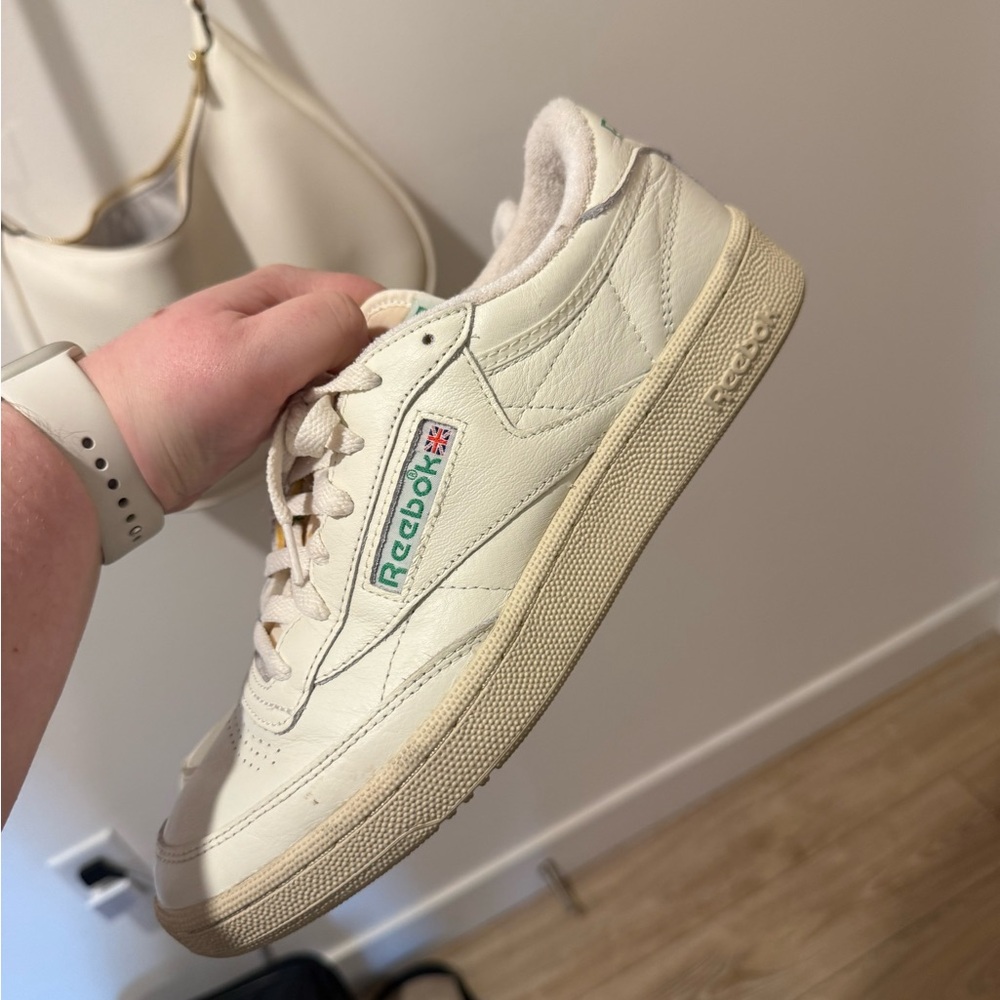 Reebok Classic Sneakers